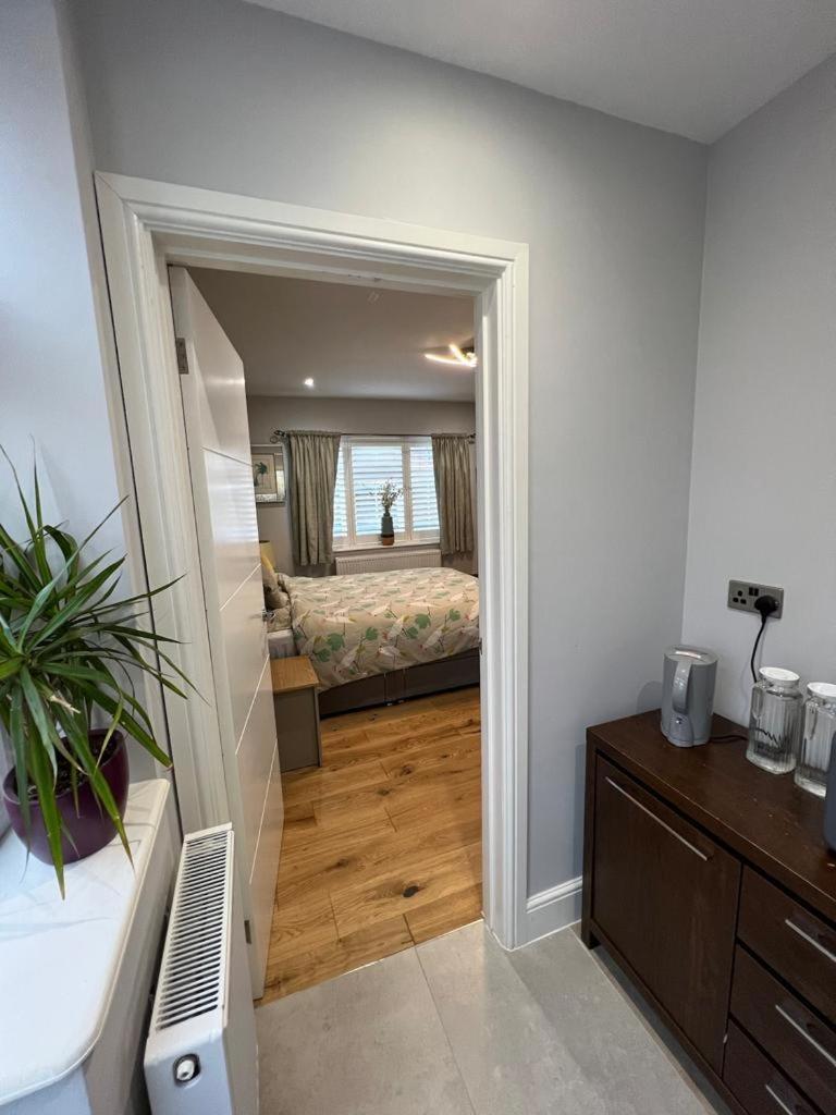 West Drayton  En-Suite Double Room - Private Entrance & Free Parking מראה חיצוני תמונה